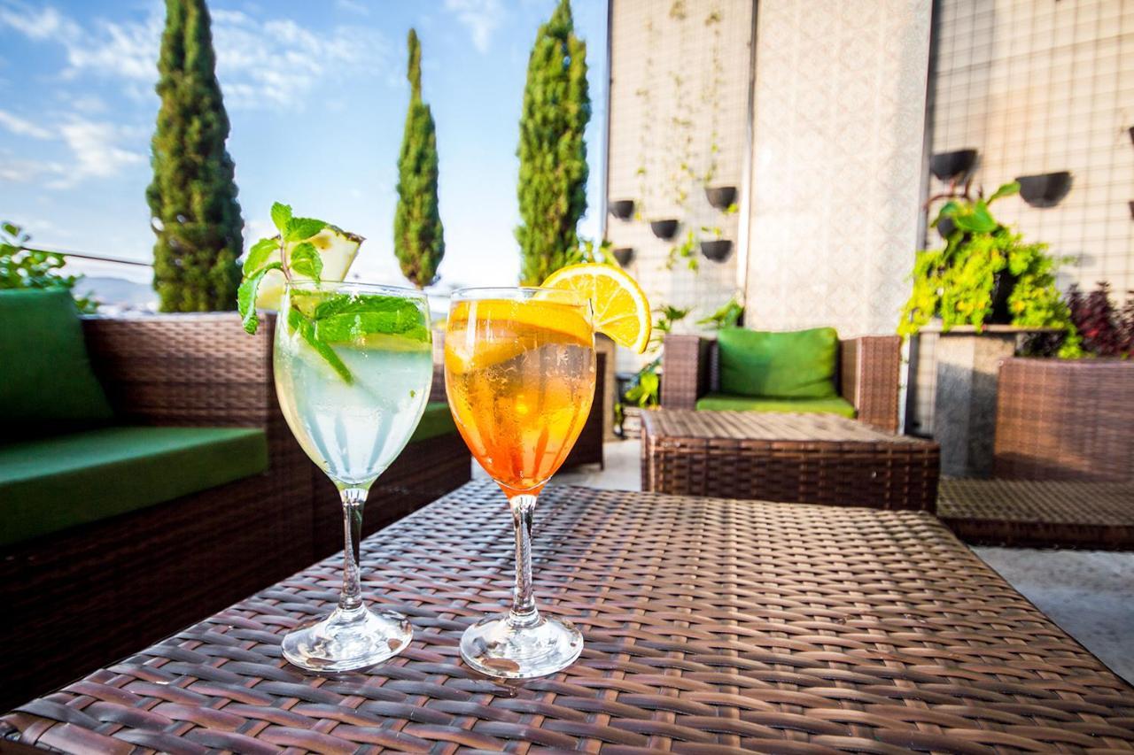 Golden Park All Inclusive Poços de Caldas Exterior foto Rooftop bar